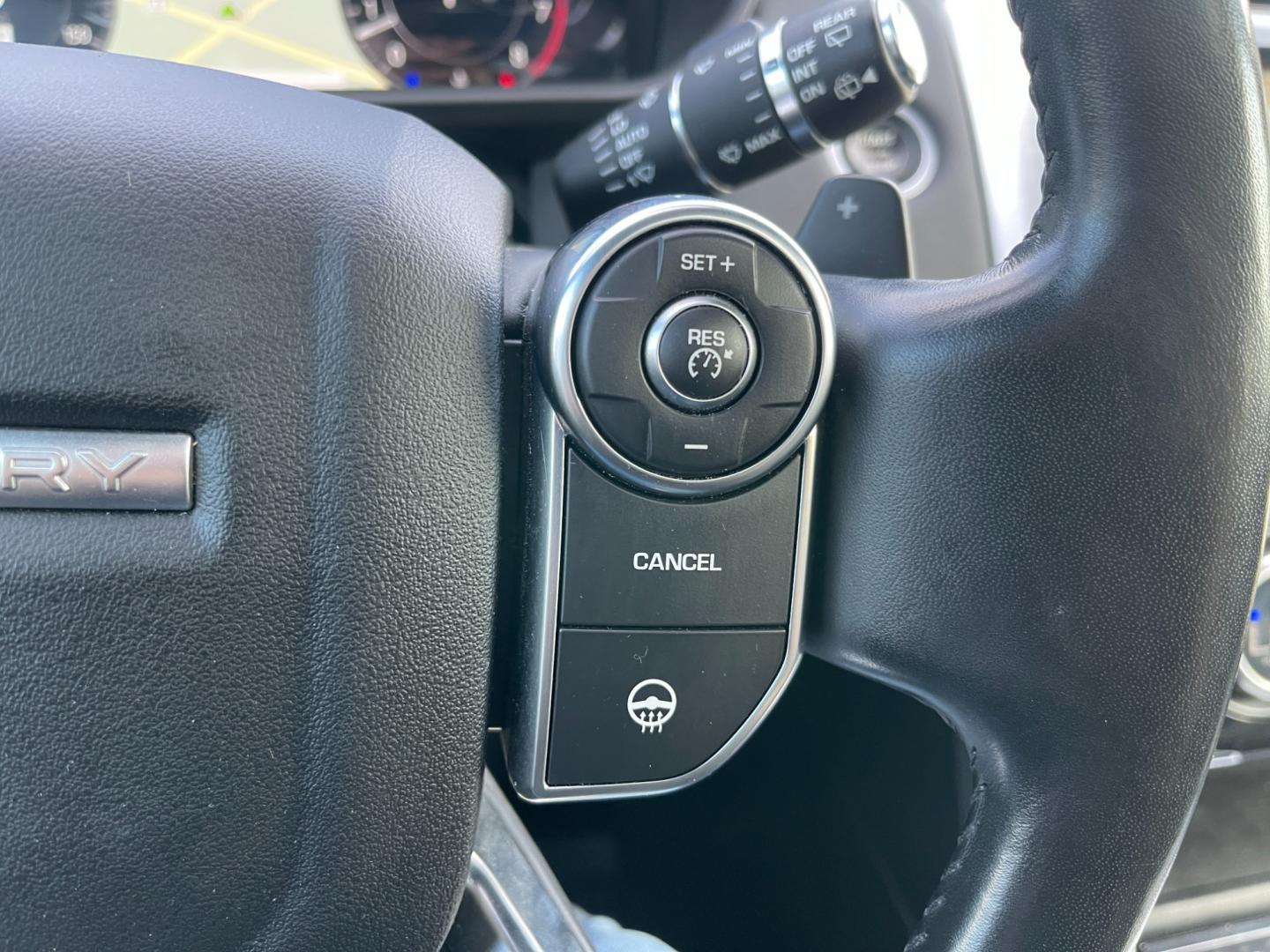 2018 Blue /Black Land Rover Discovery HSE (SALRR2RV5JA) with an 3.0L V6 DOHC 24V Supercharged engine, 8A transmission, located at 11115 Chardon Rd. , Chardon, OH, 44024, (440) 214-9705, 41.580246, -81.241943 - This 2018 Land Rover Discovery HSE is a luxurious and capable SUV that offers a blend of comfort, technology, and off-road prowess. With its 3.0L supercharged V6 engine, it produces 340 horsepower and is paired with an 8-speed automatic transmission. The interior features premium leather upholstery, - Photo#28